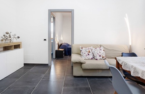 Santo Stefano di Magra House | Holiday Home "Casa Cycas" with Wi-Fi