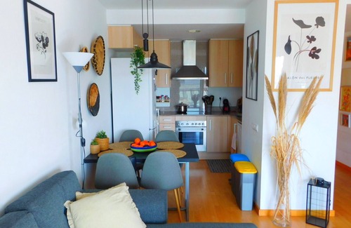 Pedrinya Apartment | Holiday rentals modern apartment with parking and pool in Roses