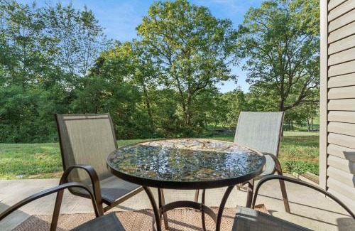 Branson House | Holiday Ridge Escape - Holiday Hills Branson Golf Resort Outdoor pools