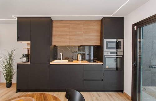 San Fernando Apartment | Holiday Studio 'Odi Suite Room' with Private Terrace and Wi-Fi
