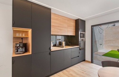 San Fernando Apartment | Holiday Studio 'Odi Suite Room' with Private Terrace and Wi-Fi