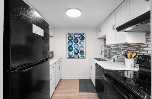 Myrtle Beach Condo | Holiday Towers 602 - Near Ocean!