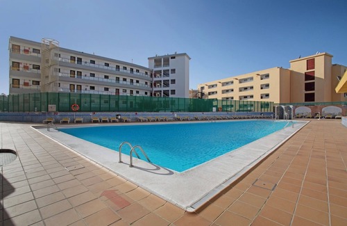 Playa del Ingles Apartment | Holiday 'Unit D' with Shared Pool, Shared Terrace and Wi-Fi