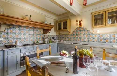 Vorno Villa | holiday vacation large luxury villa rental italy, tuscany, near lucca, pool, view, wi-fi, air conditioning, chef service