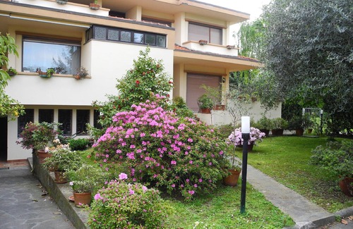 Massarosa House | Holiday villa 'Elisa' with private pool