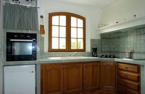 La Tour-d'Aigues Villa | Holiday villa with pool Les Vignes - bastides-du-luberon.com