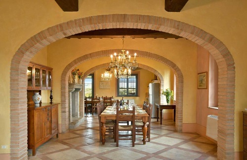 Bibbona House | Holiday villa 'Girasole Leccino'