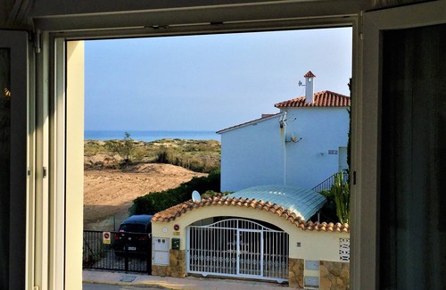 Molinell Villa | Holiday villa in Oliva Nova 100m to the beach, Roof terrace and free WiFi 200MB