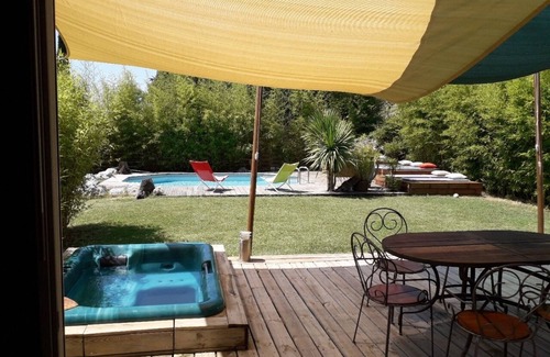 Villeneuve Villa | Holiday villa, quiet, with garden swimming pool and spa .