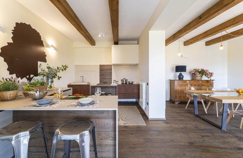 Palaia House | Holiday villa 'Riparossa' with its own pool