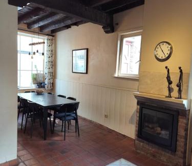 Sint-Gillis House | Holidayhouse Balie