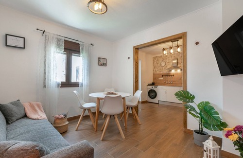 Guimar Apartment | Holidays 'El Hogar De Ireneo A' with sea views, private terrace and Wi-Fi