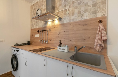 Guimar Apartment | Holidays 'El Hogar De Ireneo A' with sea views, private terrace and Wi-Fi