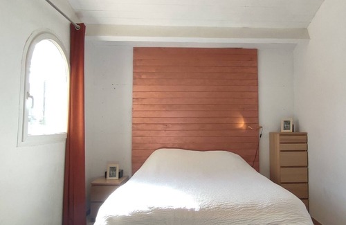 Vers-Pont-du-Gard Villa | Holidays house 5 bedrooms with garden and swimming pool