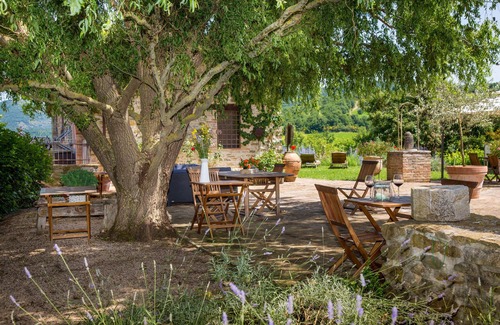 Umbertide Apartment | Holidays in a former Convent in Umbria 15 'from Perugia, on the border with Tuscany