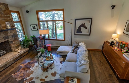 Jackson Hole House | Holidays in Jackson Hole-Modern Home with all the Extras!