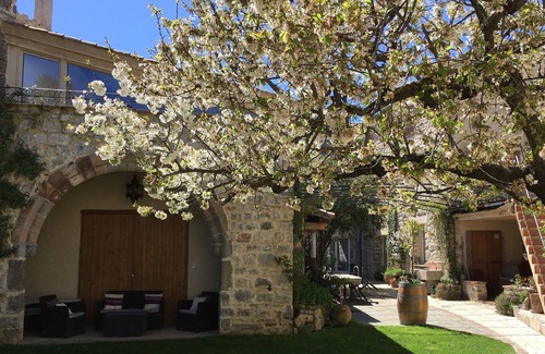 Lagrasse Apartment | Holidays in Lagrasse. Stunning Studio, private terrace near Carcassone.