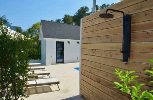Shinnecock Hills House | Holidays in the Hamptons! Chic Beach Home mins from Village