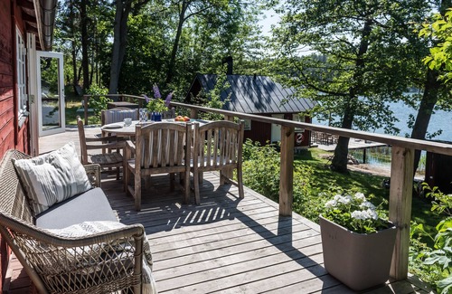 Varmdo House | Holidays in the Stockholm archipelago 20 meters from the sea
