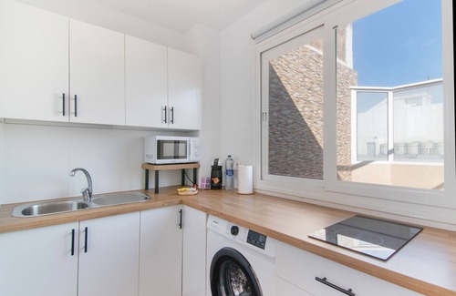 Playa de Arinaga Apartment | Holidays 'La Terrasse Des Amis Arinaga' with Private Terrace and Wi-Fi