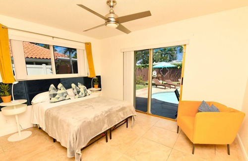 Imperial Point Apartment | Holidays Sale | 20-40% discounts | Pool available | Beach 5min | Grill