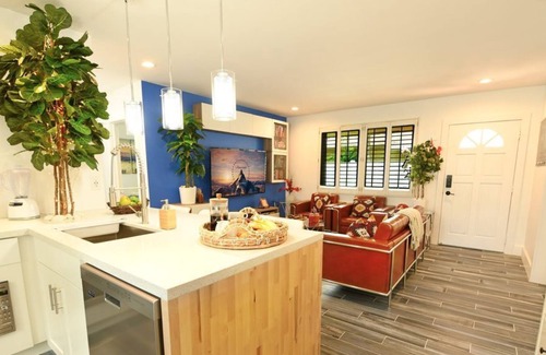 Nautilus Isle Apartment | Holidays Sale | 20-40% discounts | Beach 7min | Waterfront Dock | Beach 6min