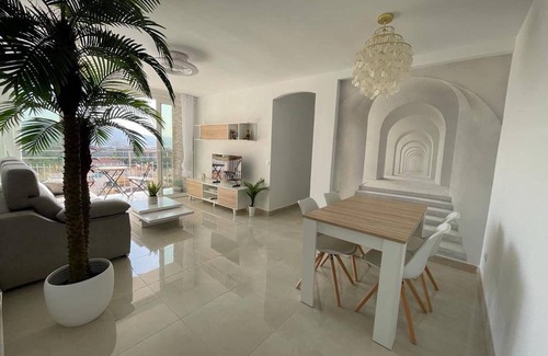 Carretera de Cadiz Apartment | Holidays2Malaga Princesa 3 bedrooms with city views & terrace 200m from beach