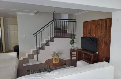 Trawal House | Holihome