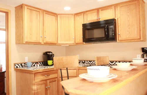 Wrightwood House | Holistic Health Day Spa and Lodging. Pampering in the Big Pines of Wrightwood,CA