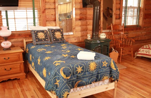 Wrightwood House | Holistic Health Day Spa and Lodging. Pampering in the Big Pines of Wrightwood,CA