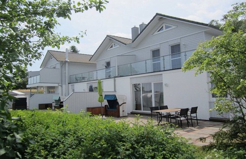 Nieby House | Holla - Huus Asgard Comfortable holiday residence