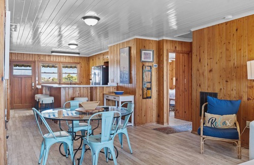 Topsail Beach House | Holliday Haven #200 - Oceanfront Escape in Topsail Beach, Sleeps 9!