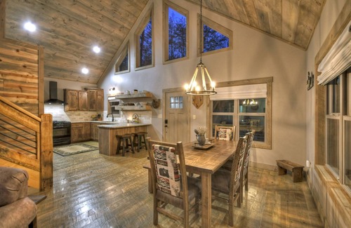 Blairsville Cabin | Holly Berry Hill - Walk to Lake Nottely, Unwind in the Hot Tub & Enjoy S'mores Under the Stars