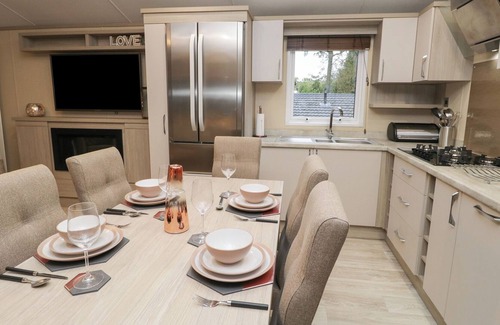 Troutbeck Bridge Cabin | HOLLY HEIGHTS LODGE, pet friendly, with a garden in Windermere