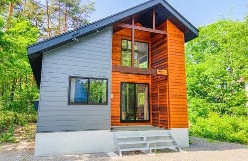 Hokujo House | Holly House