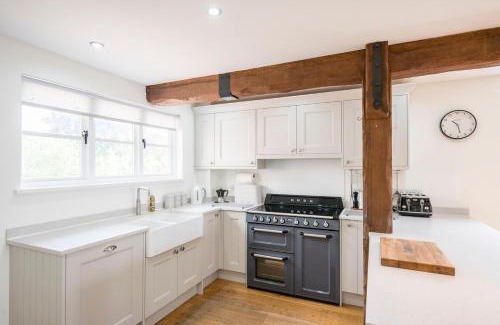 Ufford House | Hollybank Cottage, Ufford
