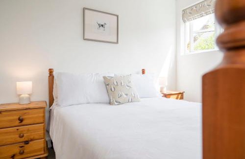 Ufford House | Hollybank Cottage, Ufford