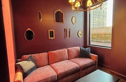 Downtown Louisville Apartment | Hollyhock Suite 508: 2 beds/1 bath
