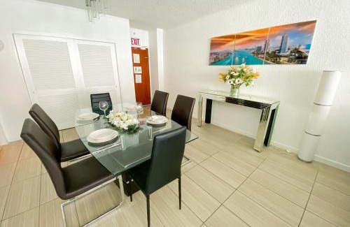 Hollywood South Central Beach Apartment | Hollywood Beachfront Condo, Steps to Ocean, Pool & Game Room
