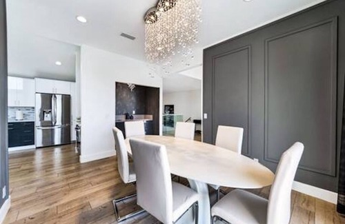 Hollywood Hills West House | Hollywood Hills Luxe Retreat Mins to Sunset Strip