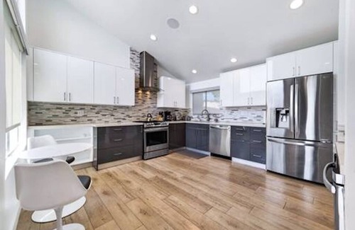 Hollywood Hills West House | Hollywood Hills Luxe Retreat Mins to Sunset Strip