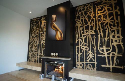 Hollywood Hills West Villa | Hollywood Hills Serenity
