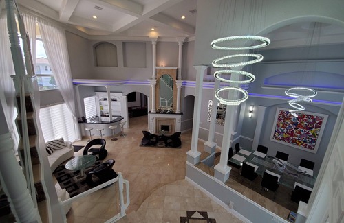 South Lake House | Hollywood Mansion on the water