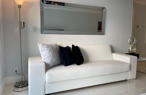 Hollywood South Central Beach Apartment | Hollywood on Beach Apartment
