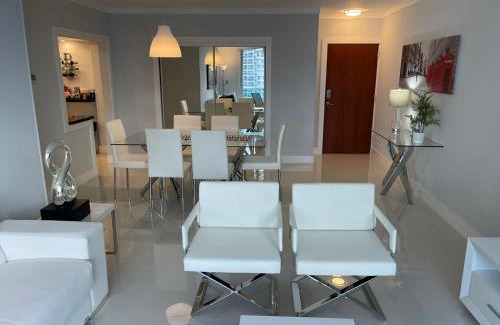 Hollywood South Central Beach Apartment | Hollywood on Beach Apartment