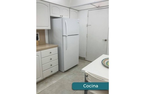 Hollywood South Central Beach Apartment | HOLLYWOOD S&14
