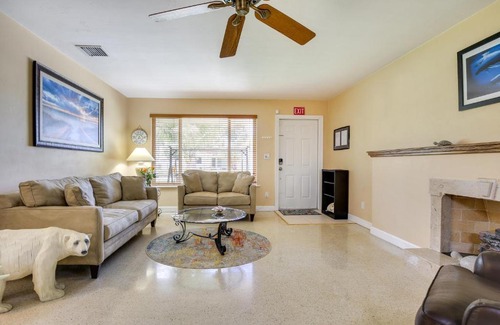 Park East House | Hollywood Vacation Rental about 4 Miles to the Beach