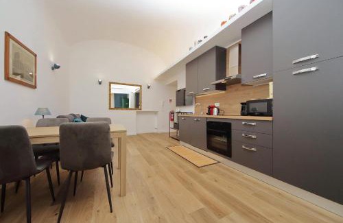 Esquilino Apartment | Holy Mary Lovely Apartment