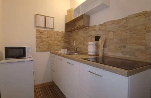 Borgo Roma Apartment | Holz 35 Apartment Verona Garage wi-fi Breakfast