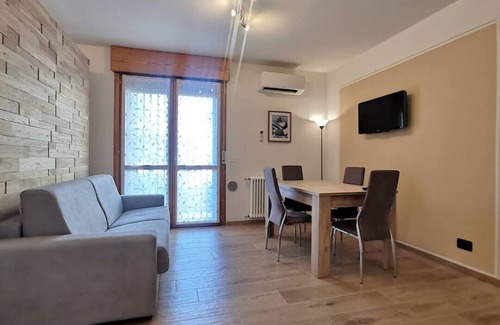 Borgo Roma Apartment | Holz 35 Apartment Verona Garage wi-fi Breakfast